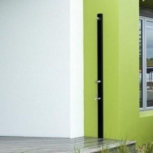 Freestanding Outdoor Showers