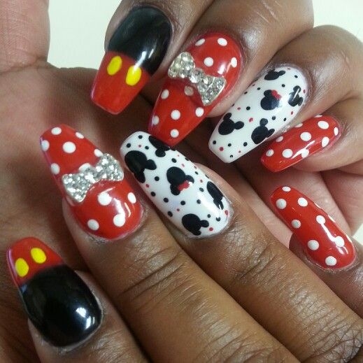 Gel Mickey Mouse nails