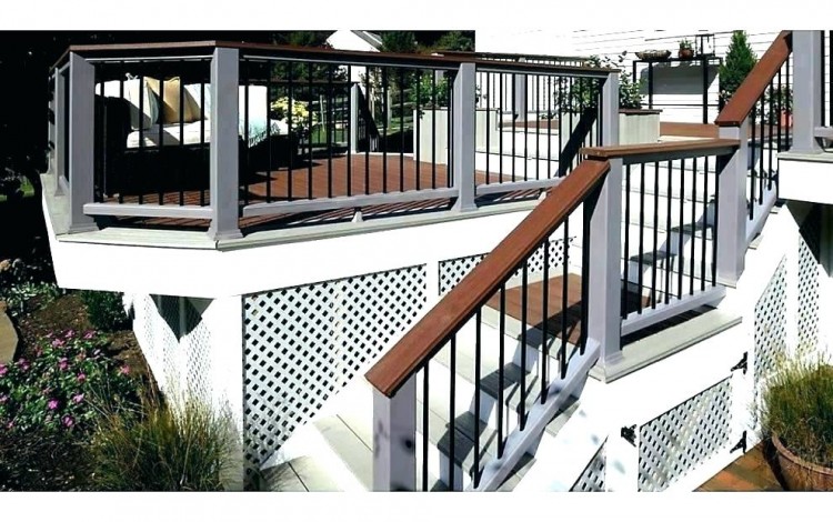 The rounded corners of a beveled deck complement the look and feel of contemporary homes